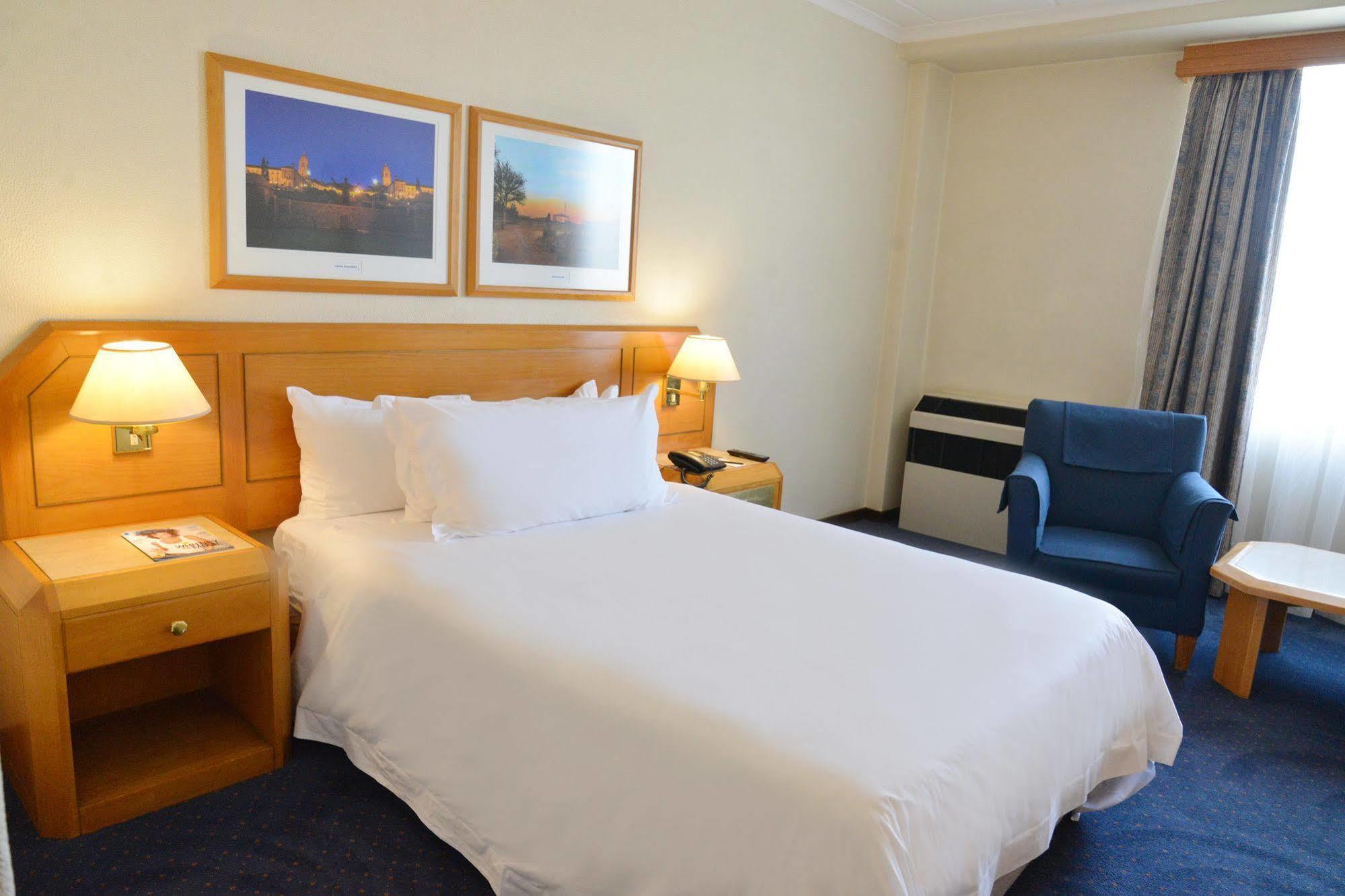 Sierra Burgers Park Hotel Pretoria-Noord Eksteriør bilde