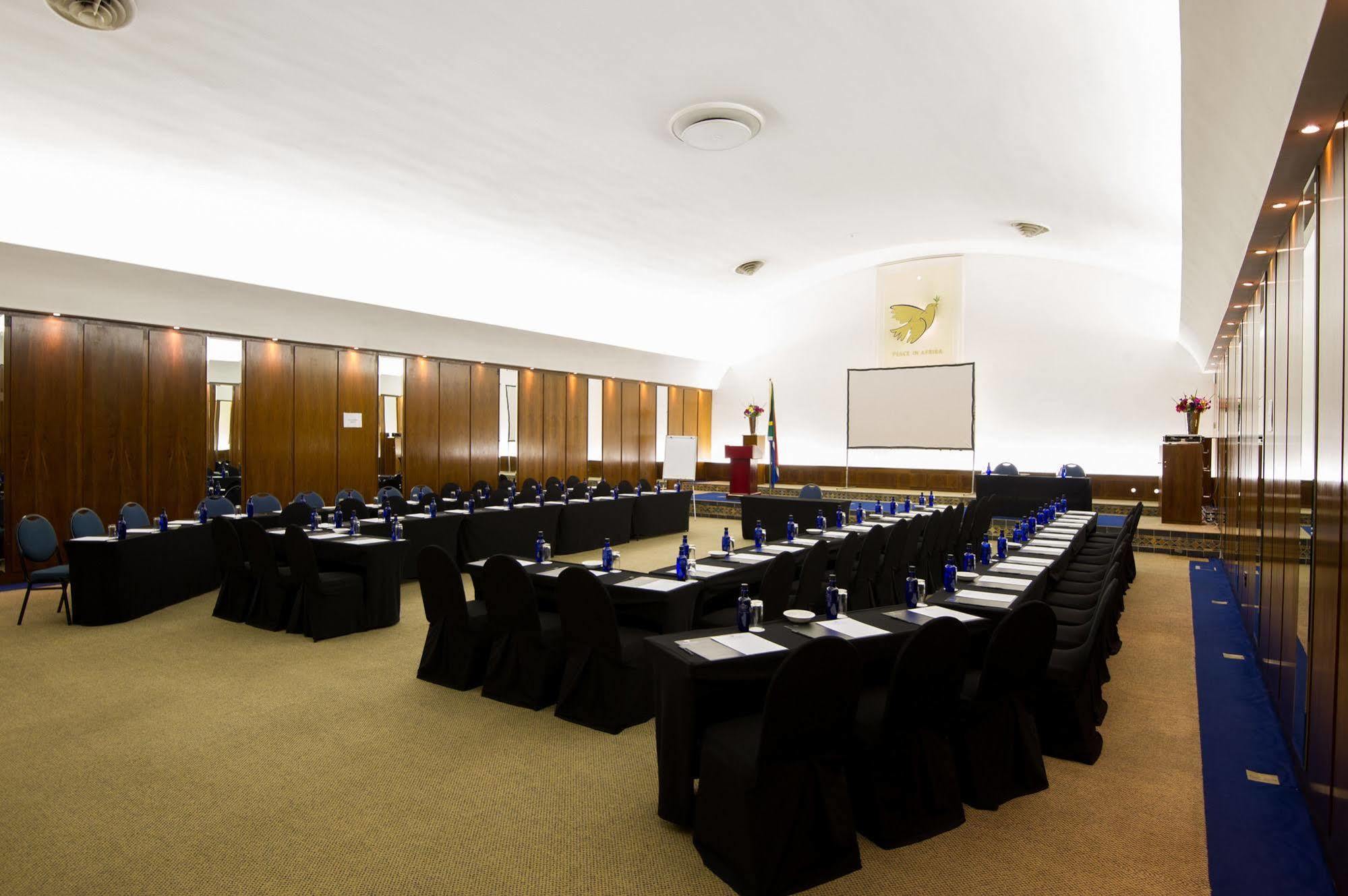 Sierra Burgers Park Hotel Pretoria-Noord Eksteriør bilde